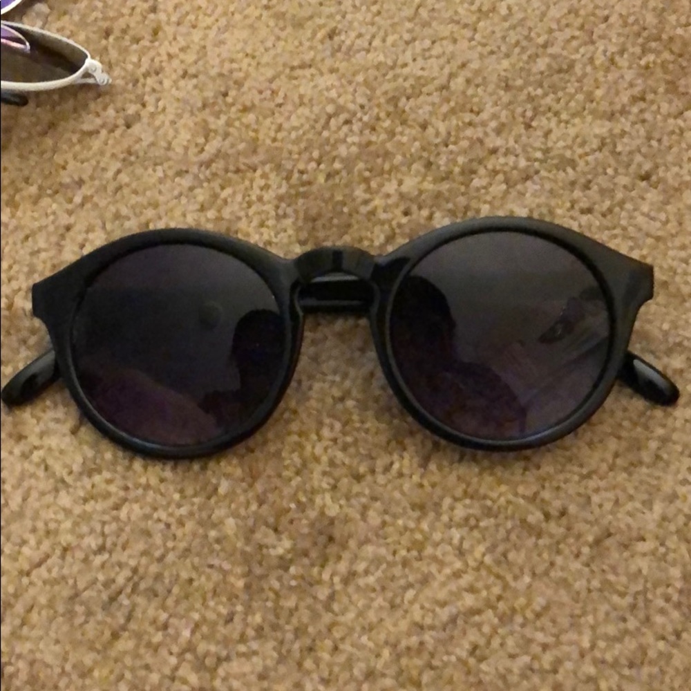 Black sunglasses